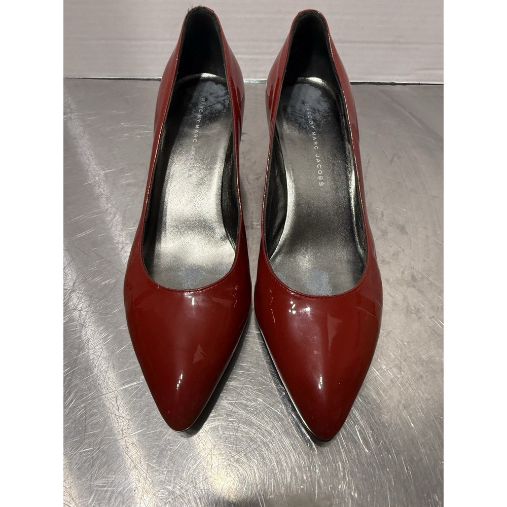 Marc by Marc Jacobs Red Patent Leather Kitten Heel Pumps Women's EU 39 US 8.5